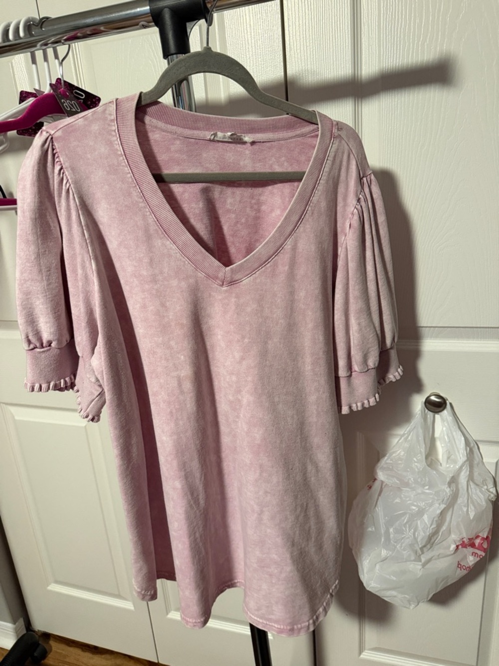 Dusty Pink V-Neck Puff Sleeve Top